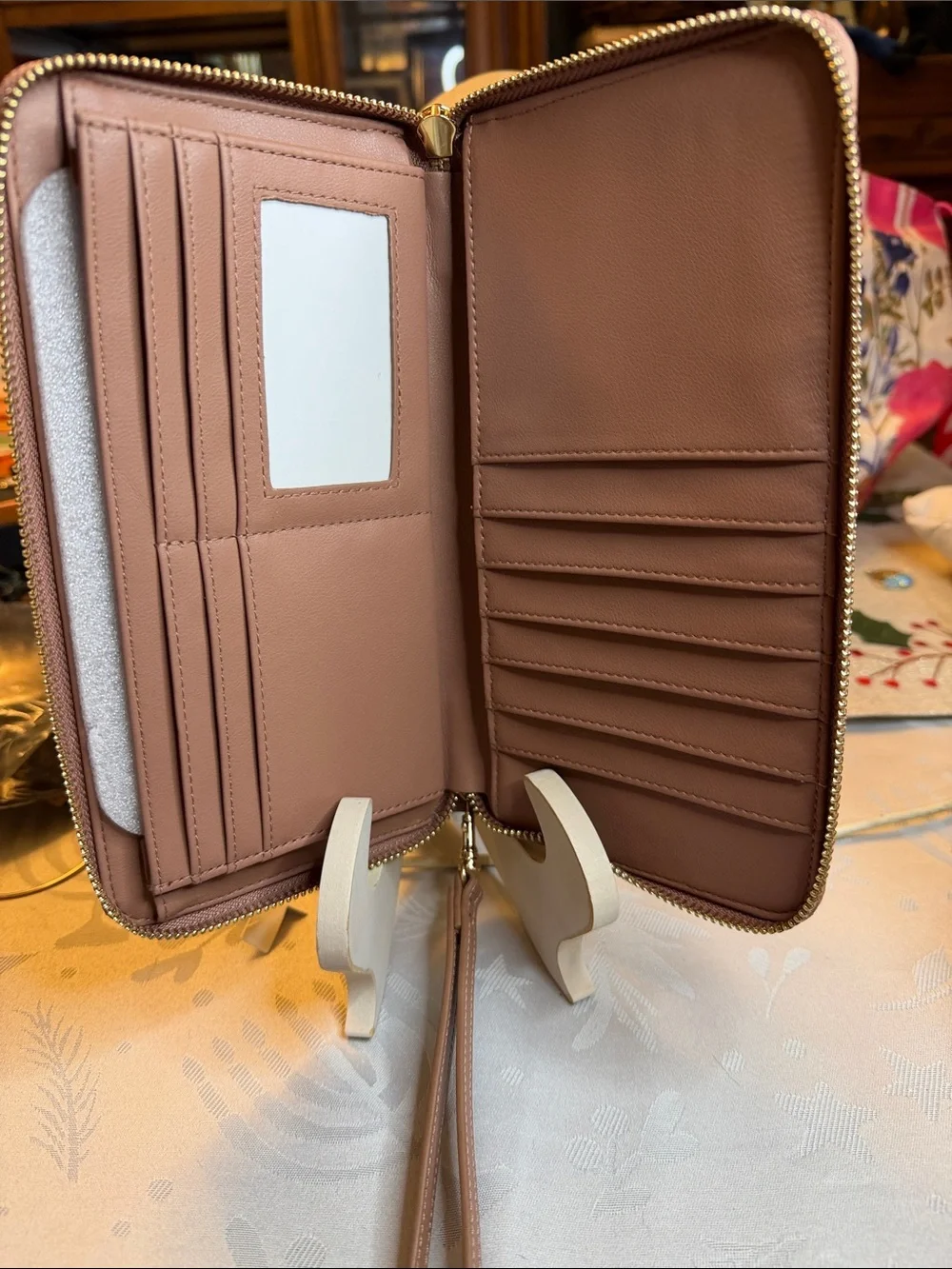 House of Harlow 1960 Leather Wristlet Clutch in Mauve Brown